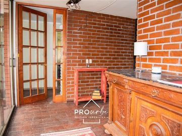 Casa en Venta en Manquehue Sur / Hernando de Magallanes
