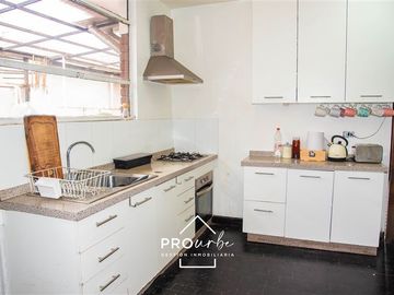 Casa en Venta en Manquehue Sur / Hernando de Magallanes
