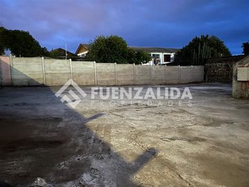 Sitio en Venta en Exequiel Fdez Concha Esquina Divina Providencia