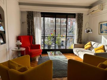 Venta 4 ambientes Recoleta Impecable