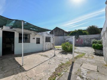 Casa VENTA en La Plata 2 dormitorios LOTE 10X40