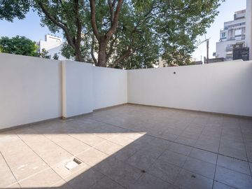VENTA DEPTO MONOAMBIENTE VILLA DEL PARQUE C/ PATIO