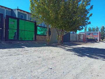 VENTA DUPLEX 3 DORM + TALLER/DEPOSITO B LA DOLFINA