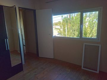 VENTA DUPLEX 3 DORM + TALLER/DEPOSITO B LA DOLFINA