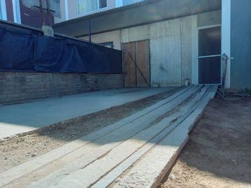 VENTA DUPLEX 3 DORM + TALLER/DEPOSITO B LA DOLFINA