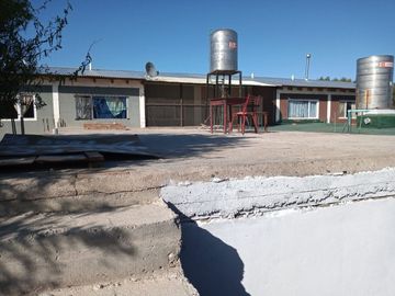 VENTA DUPLEX 3 DORM + TALLER/DEPOSITO B LA DOLFINA