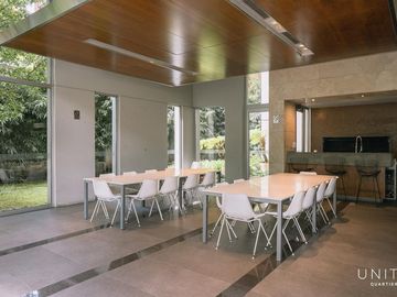 Excelente 2 ambientes en Venta con toilette y cochera en Quartier del Polo - Las Cañitas.
