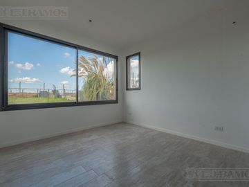 OPORTUNIDAD VENTA CASA San Sebastián A8 MB