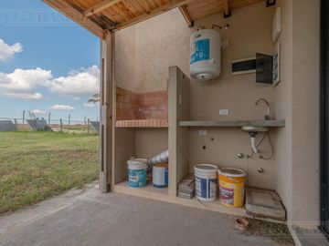 OPORTUNIDAD VENTA CASA San Sebastián A8 MB