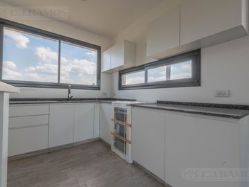 OPORTUNIDAD VENTA CASA San Sebastián A8 MB