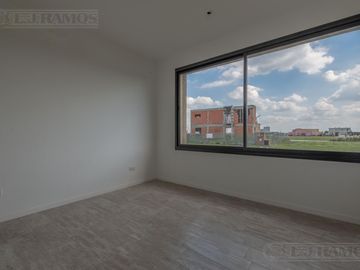 OPORTUNIDAD VENTA CASA San Sebastián A8 MB