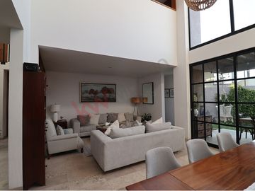 Excelente oportunidad de casa luxury en venta.