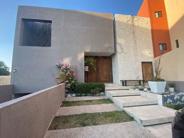 Excelente oportunidad de casa luxury en venta.