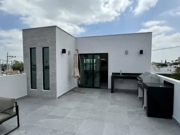Casa en venta en Balcones de las Puentes, San Nicolás de los Garza, Nuevo León
