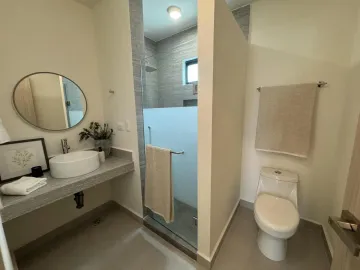 Casa en venta en Balcones de las Puentes, San Nicolás de los Garza, Nuevo León