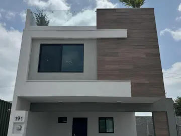 Casa en venta en Balcones de las Puentes, San Nicolás de los Garza, Nuevo León