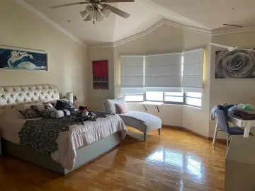 Casa en venta en Colonial La Sierra, San Pedro Garza García, Nuevo León
