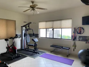 Casa en venta en Colonial La Sierra, San Pedro Garza García, Nuevo León