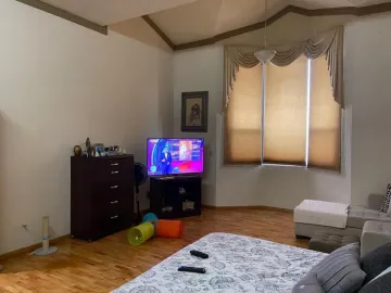 Casa en venta en Colonial La Sierra, San Pedro Garza García, Nuevo León