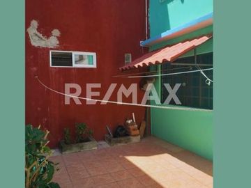 CASA EN VENTA - (3)