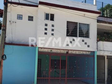 CASA EN VENTA - (3)