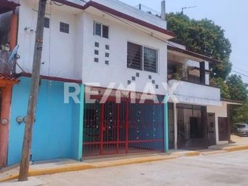 CASA EN VENTA - (3)