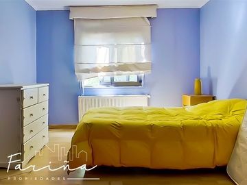 Casa en Venta en Casa ubicada en calle Joaquin Cerda, entre Luis Pasteur y Av Manquehue Norte