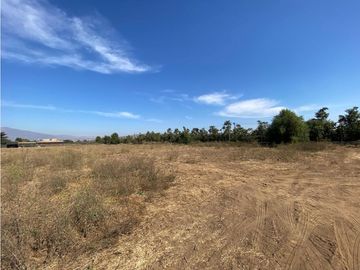 SE VENDE TERRENO HABITACIONAL A PASOS DE AV. EASTMAN