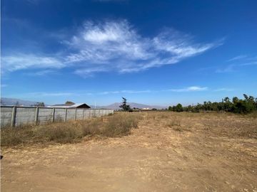 SE VENDE TERRENO HABITACIONAL A PASOS DE AV. EASTMAN