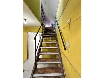 AMPLIA CASA HABITACIONAL O COMERCIAL EN VILLA DON MAX VALDIVIA