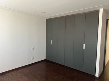 Renta Departamento Zona Esmeralda