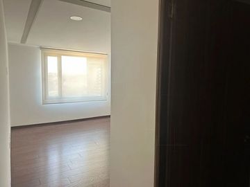 Renta Departamento Zona Esmeralda