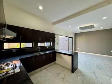 Casa en Fraccionamiento Lomas de la Rioja