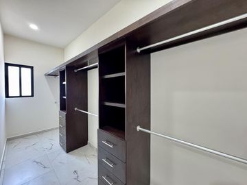 Casa en Fraccionamiento Lomas de la Rioja