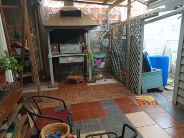 VENDO CASA, COMUNA DE MACUL (IRAN)