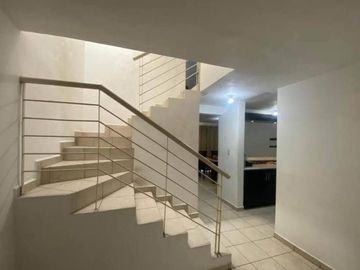 CASA EN VENTA EN SIERRA VISTA RESIDENCIAL JUAREZ NUEVO LEON