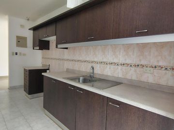 Departamento en Venta, Edificio el Condado, Quito, BPIRI