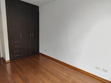 Departamento en Venta, Edificio el Condado, Quito, BPIRI