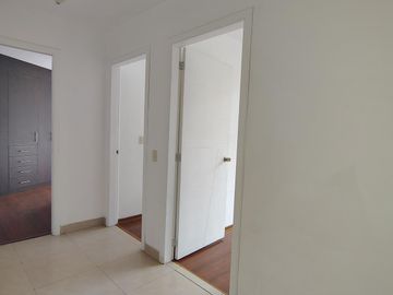 Departamento en Venta, Edificio el Condado, Quito, BPIRI