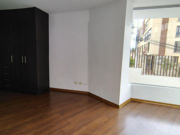Departamento en Venta, Edificio el Condado, Quito, BPIRI