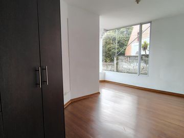 Departamento en Venta, Edificio el Condado, Quito, BPIRI