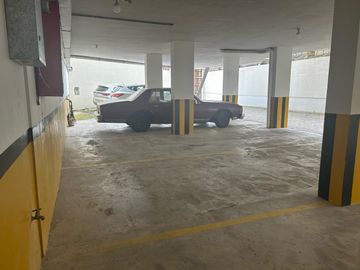 Departamento en Venta, Edificio el Condado, Quito, BPIRI