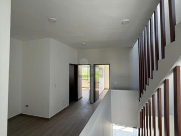 Casa en condominio en venta en Villas Coloniales, Apodaca, Nuevo León