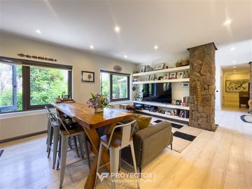 Casa en Venta en Sta Maria Manquehue, Vitacura