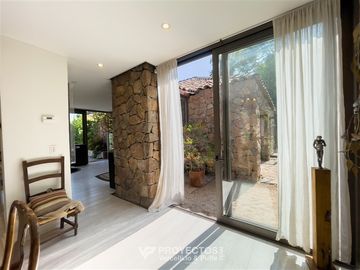 Casa en Venta en Sta Maria Manquehue, Vitacura