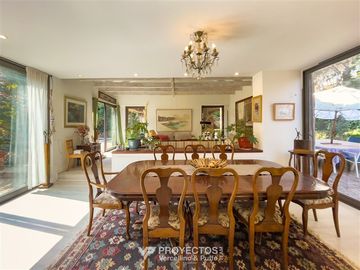 Casa en Venta en Sta Maria Manquehue, Vitacura