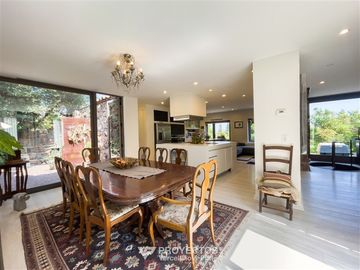 Casa en Venta en Sta Maria Manquehue, Vitacura