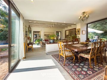 Casa en Venta en Sta Maria Manquehue, Vitacura