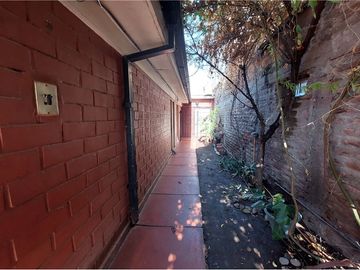 Casa con local comercial en Lago Calafquen PAC