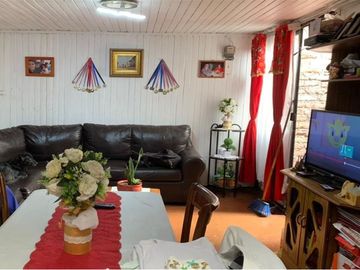Casa con local comercial en Lago Calafquen PAC